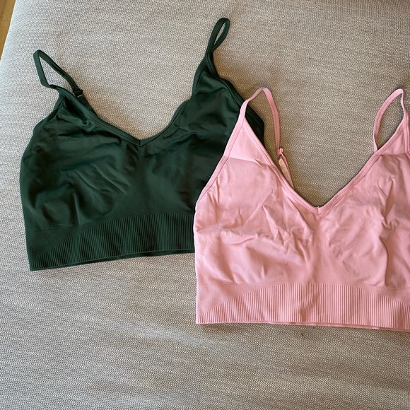 Vitality Seamless Sports Bra - 2 bras - Picture 2 of 5